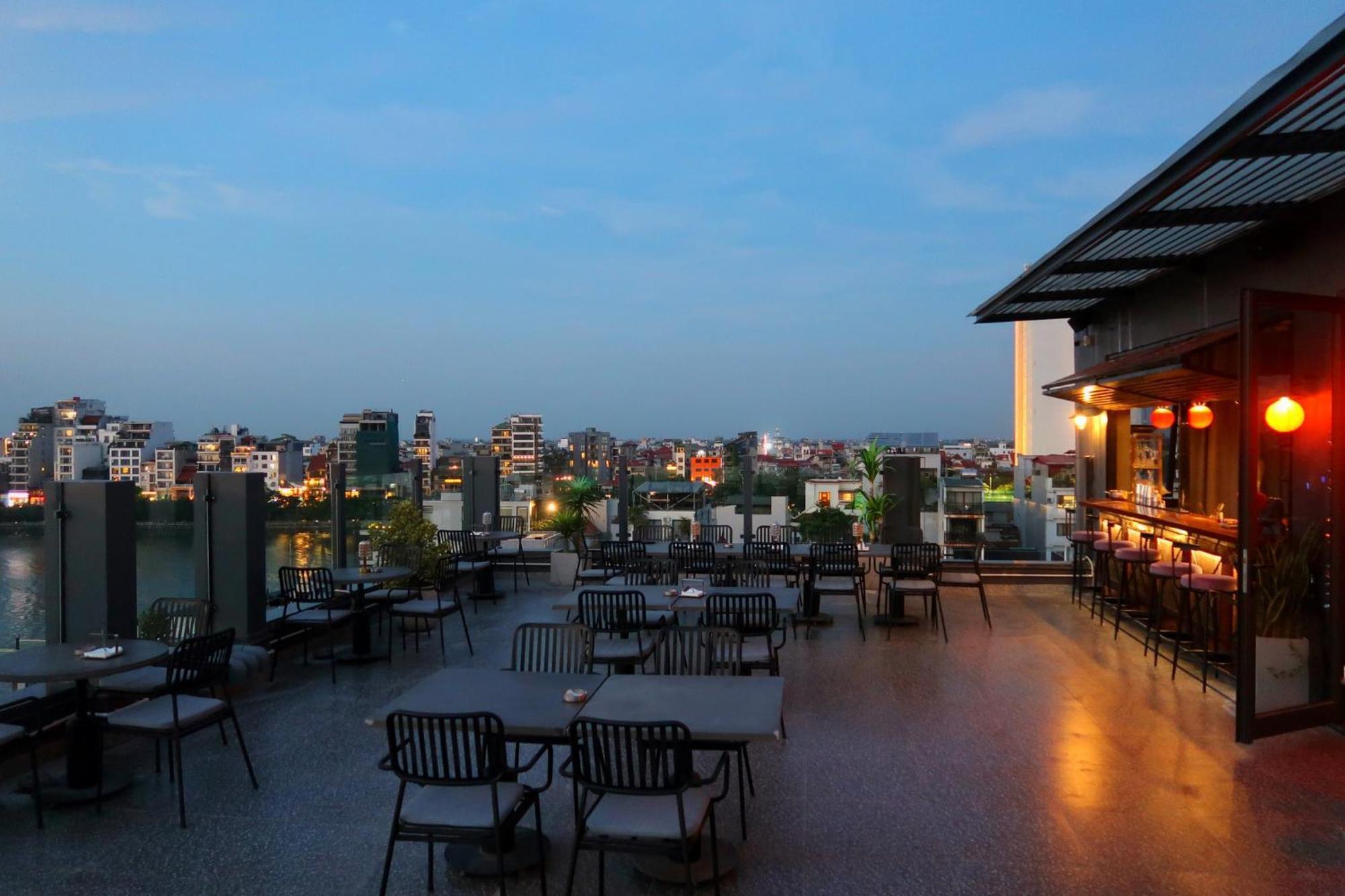 Margaery Boutique Apartment & Skyon9 Rooftop Bar Hanoi Eksteriør billede